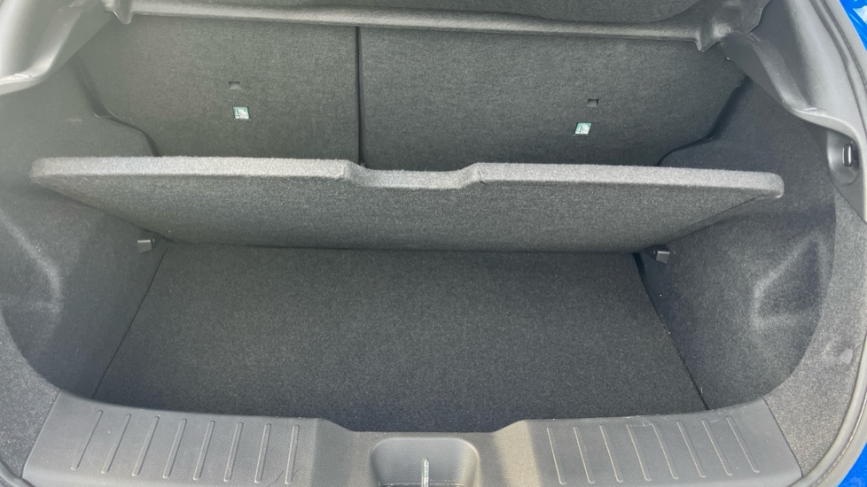 Nissan Juke 1.0 DiG-T N-Connecta 5dr Petrol Hatchback - Image 34