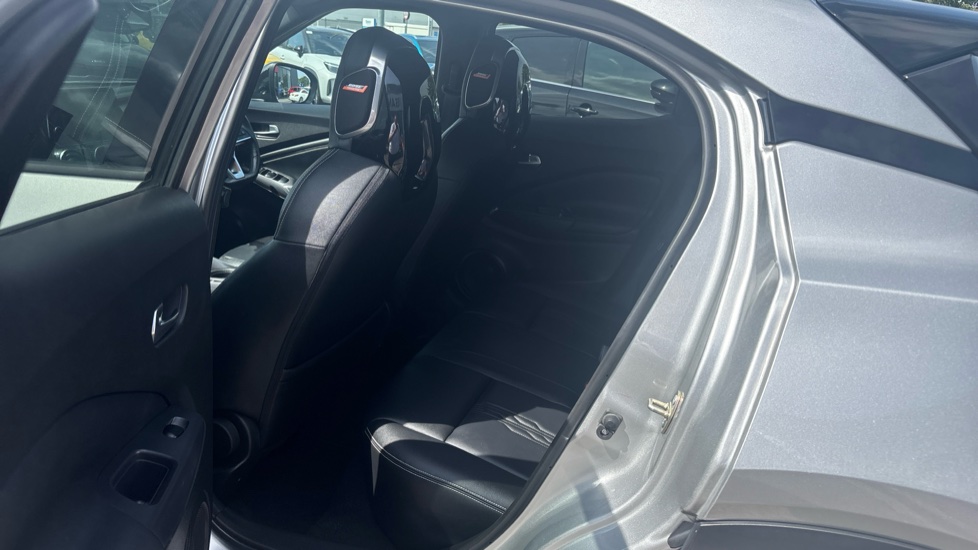 Nissan Juke 1.0 DiG-T 114 Tekna 5dr DCT Petrol Hatchback - Image 16