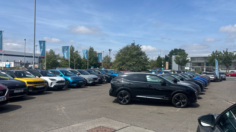 Nissan Juke 1.0 DiG-T 114 Tekna 5dr DCT Petrol Hatchback - Image 44