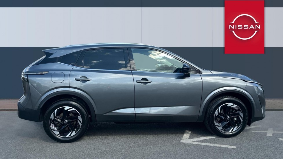 Nissan Qashqai 1.5 E-Power 205 N-Connecta [Glass Roof] 5dr Auto Hybrid Hatchback - Image 5