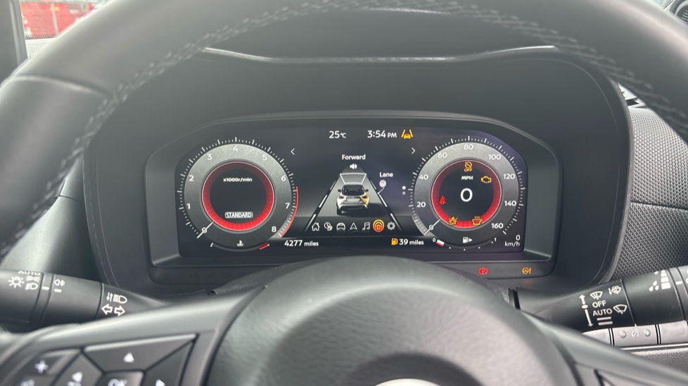 Nissan Juke 1.0 DiG-T N-Connecta 5dr Petrol Hatchback - Image 18