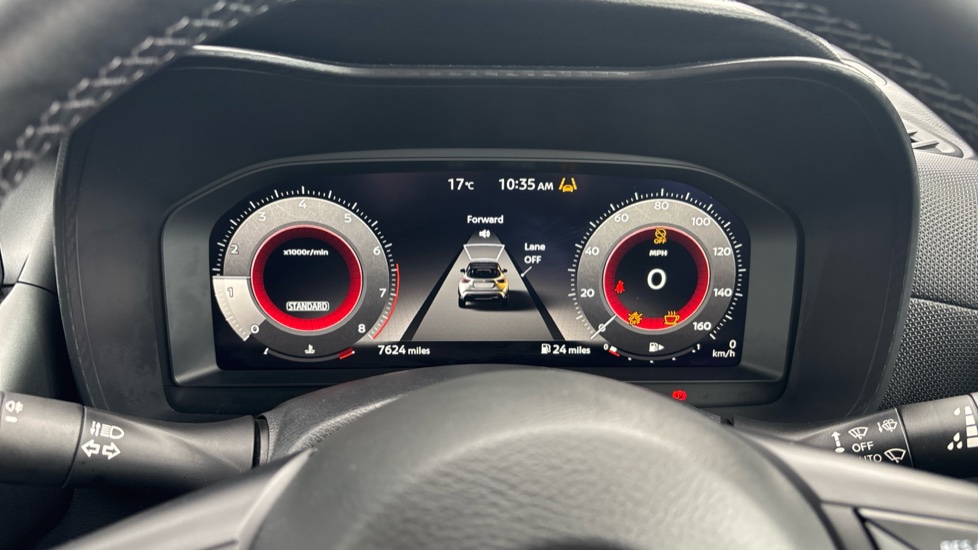Nissan Juke 1.0 DiG-T N-Connecta 5dr Petrol Hatchback - Image 18