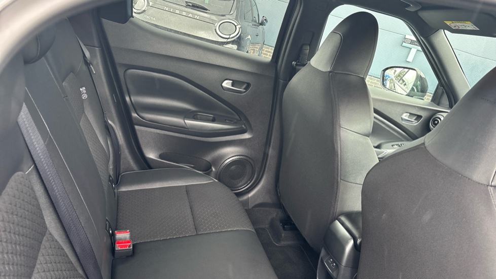 Nissan Juke 1.0 DiG-T N-Connecta 5dr Petrol Hatchback - Image 24