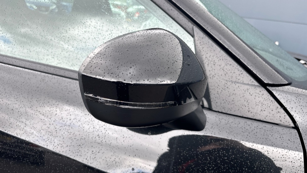 Nissan Juke 1.0 DiG-T N-Connecta 5dr Petrol Hatchback - Image 27