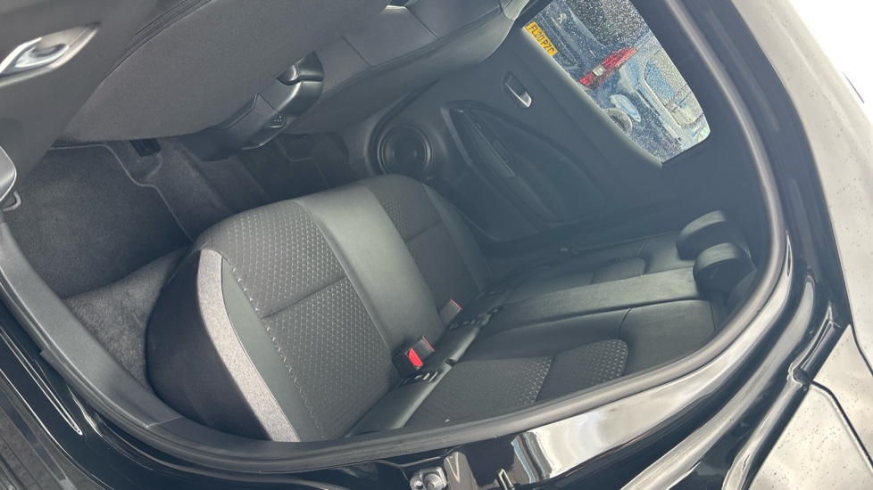 Nissan Juke 1.0 DiG-T N-Connecta 5dr Petrol Hatchback - Image 37