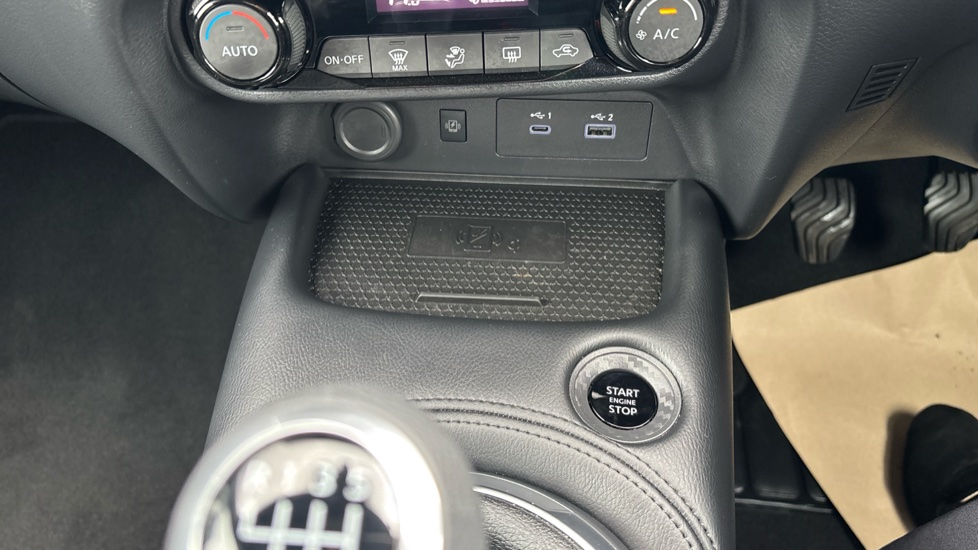 Nissan Juke 1.0 DiG-T N-Connecta 5dr Petrol Hatchback - Image 45