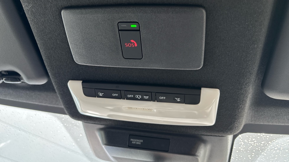 Nissan Juke 1.0 DiG-T N-Connecta 5dr Petrol Hatchback - Image 62