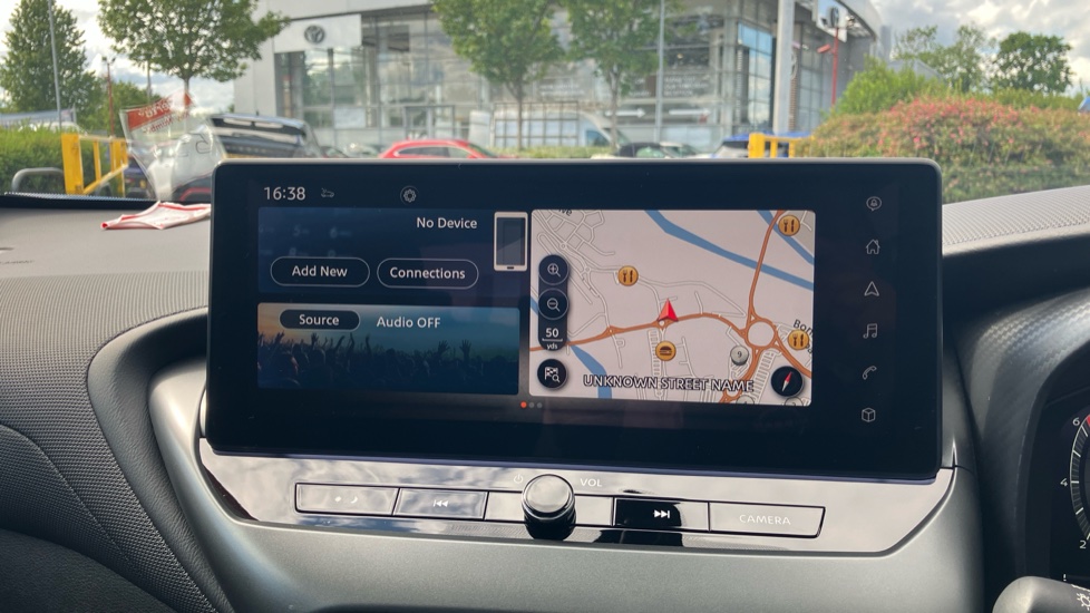 Nissan Juke 1.0 DiG-T N-Connecta 5dr Petrol Hatchback - Image 12