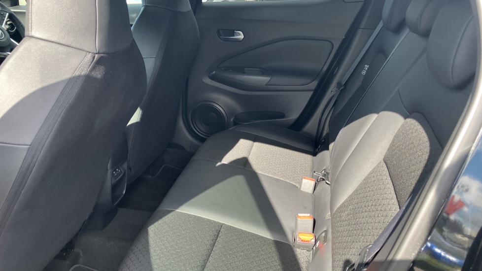 Nissan Juke 1.0 DiG-T N-Connecta 5dr Petrol Hatchback - Image 16