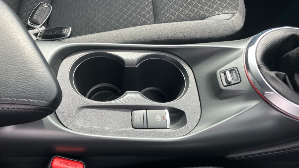 Nissan Juke 1.0 DiG-T N-Connecta 5dr Petrol Hatchback - Image 30