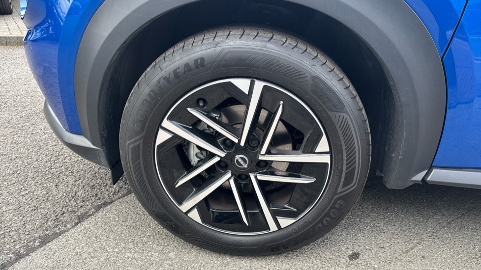 Nissan Juke 1.6 Hybrid N-Connecta 5dr Auto Hybrid Hatchback - Image 35