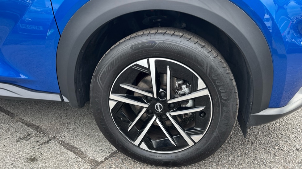 Nissan Juke 1.6 Hybrid N-Connecta 5dr Auto Hybrid Hatchback - Image 36