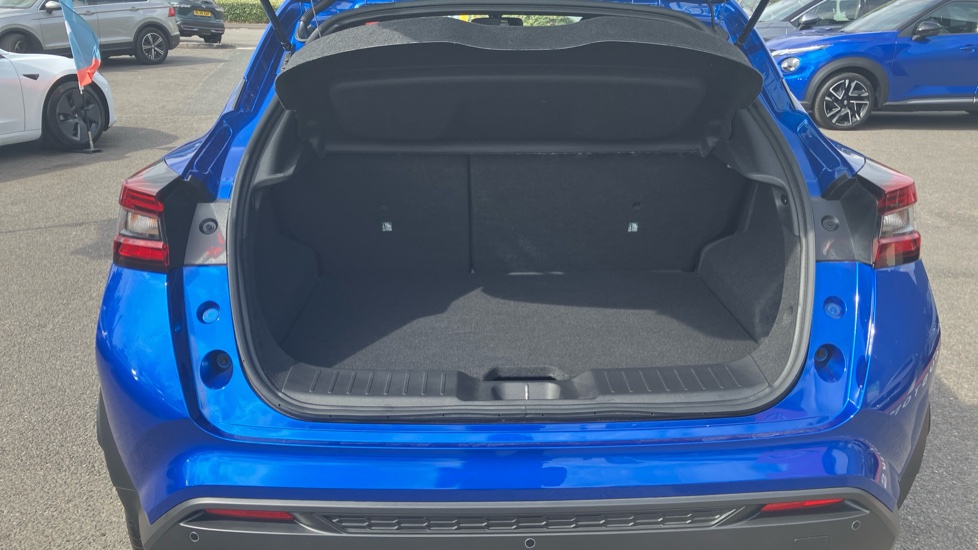 Nissan Juke 1.6 Hybrid N-Connecta 5dr Auto Hybrid Hatchback - Image 4