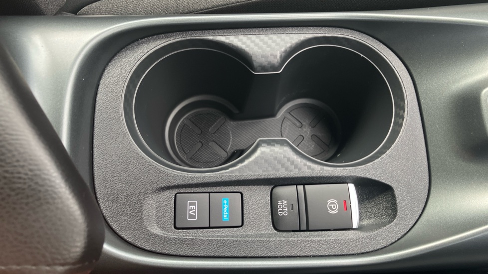 Nissan Juke 1.6 Hybrid N-Connecta 5dr Auto Hybrid Hatchback - Image 23