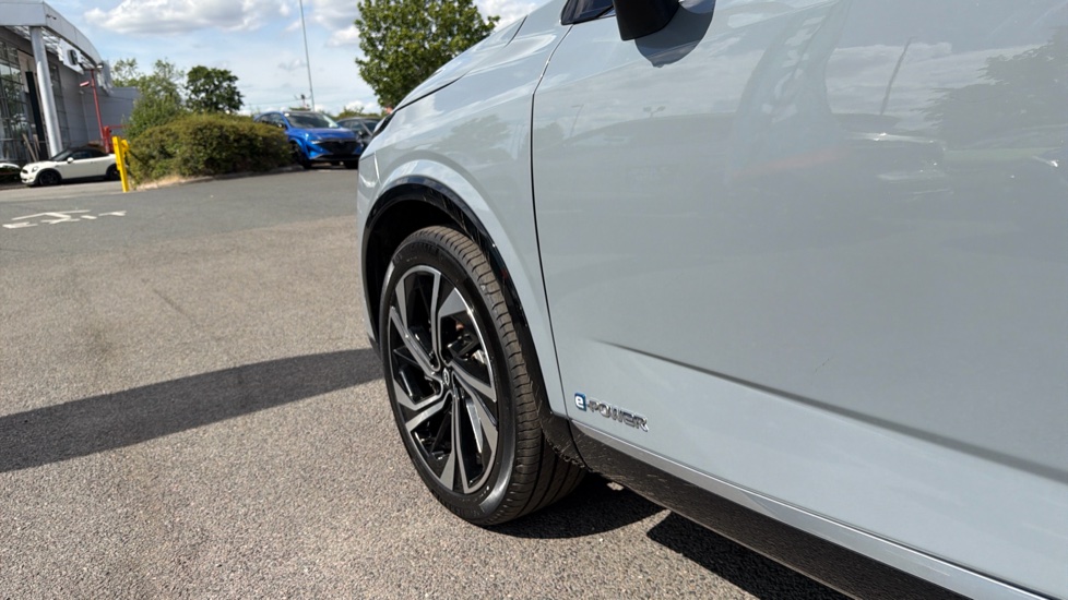 Nissan Qashqai 1.5 E-Power Tekna+ 5dr Auto Hybrid Hatchback - Image 37