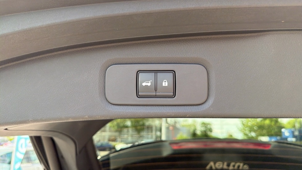 Nissan Qashqai 1.5 E-Power Tekna+ 5dr Auto Hybrid Hatchback - Image 46