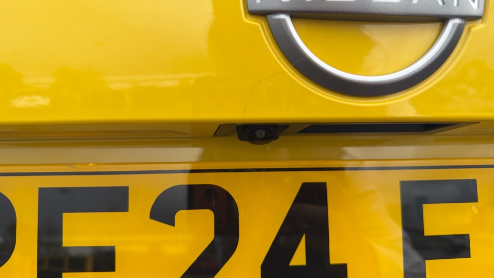 Nissan Juke 1.6 Hybrid N-Connecta 5dr Auto Hybrid Hatchback - Image 26