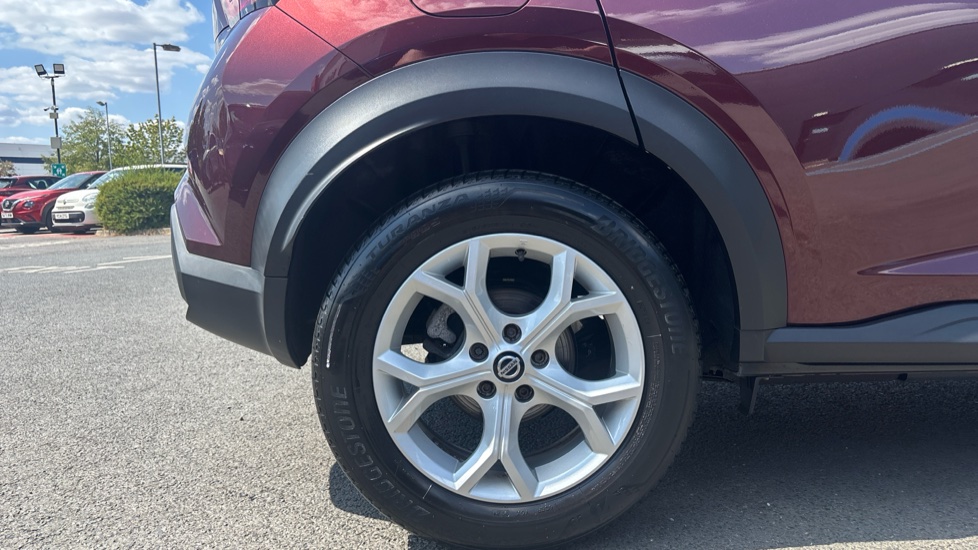 Nissan Juke 1.0 DiG-T 114 N-Connecta 5dr DCT Petrol Hatchback - Image 7