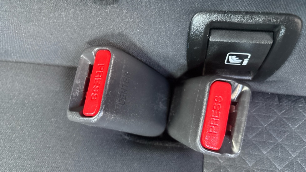 Nissan Juke 1.0 DiG-T 114 N-Connecta 5dr DCT Petrol Hatchback - Image 17