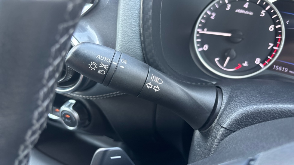 Nissan Juke 1.0 DiG-T 114 N-Connecta 5dr DCT Petrol Hatchback - Image 21