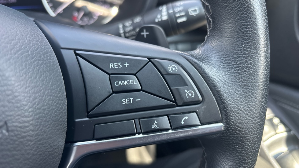 Nissan Juke 1.0 DiG-T 114 N-Connecta 5dr DCT Petrol Hatchback - Image 23