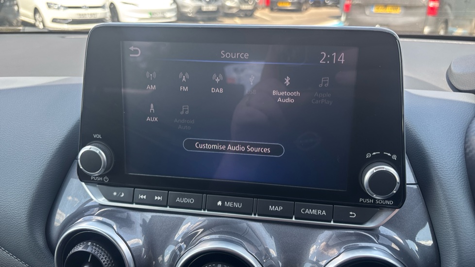 Nissan Juke 1.0 DiG-T 114 N-Connecta 5dr DCT Petrol Hatchback - Image 34