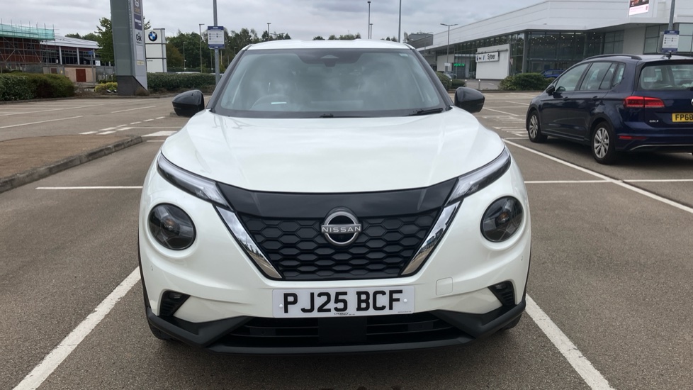 Nissan Juke 1.6 Hybrid Tekna 5dr Auto Hybrid Hatchback - Image 8
