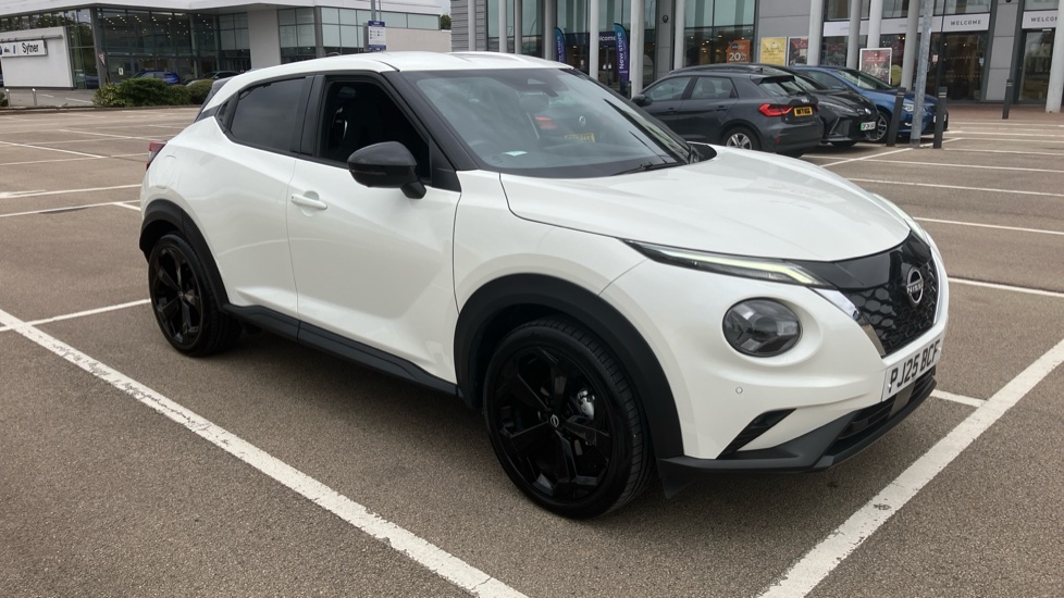 Nissan Juke 1.6 Hybrid Tekna 5dr Auto Hybrid Hatchback - Image 21