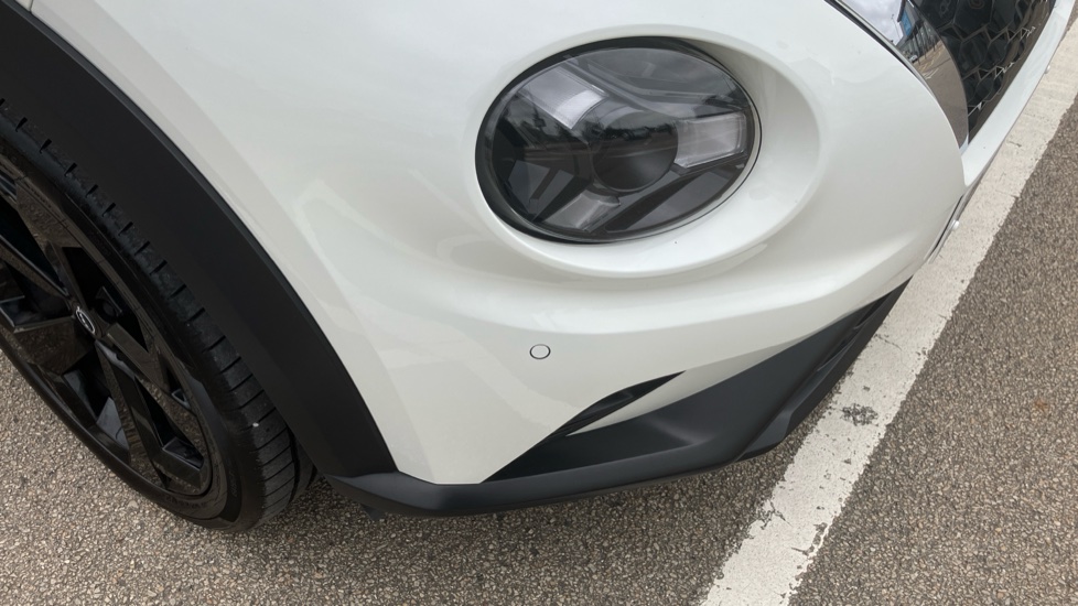 Nissan Juke 1.6 Hybrid Tekna 5dr Auto Hybrid Hatchback - Image 22
