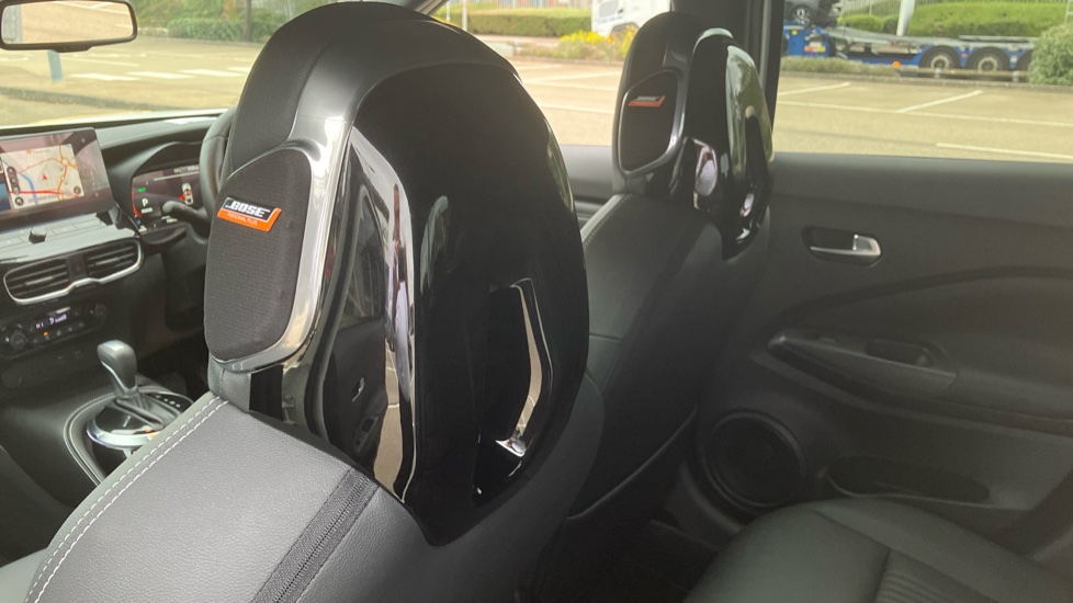 Nissan Juke 1.6 Hybrid Tekna 5dr Auto Hybrid Hatchback - Image 37