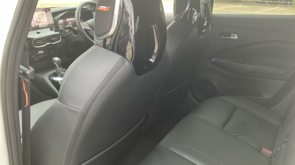 Nissan Juke 1.6 Hybrid Tekna 5dr Auto Hybrid Hatchback - Image 38
