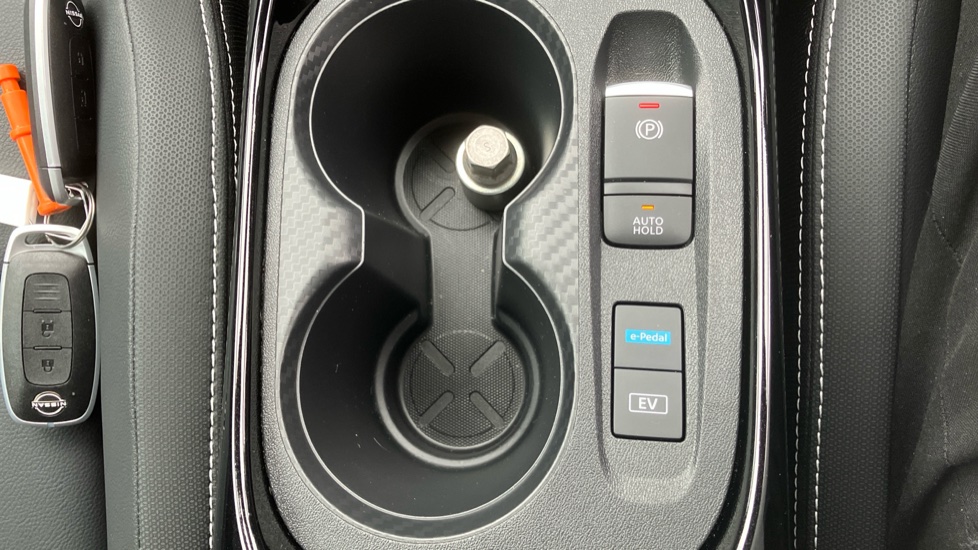 Nissan Juke 1.6 Hybrid Tekna 5dr Auto Hybrid Hatchback - Image 55