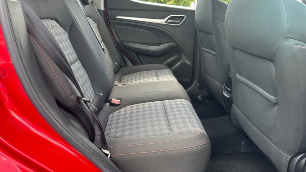 MG ZS 1.5 VTi-TECH Excite 5dr Petrol Hatchback - Image 16