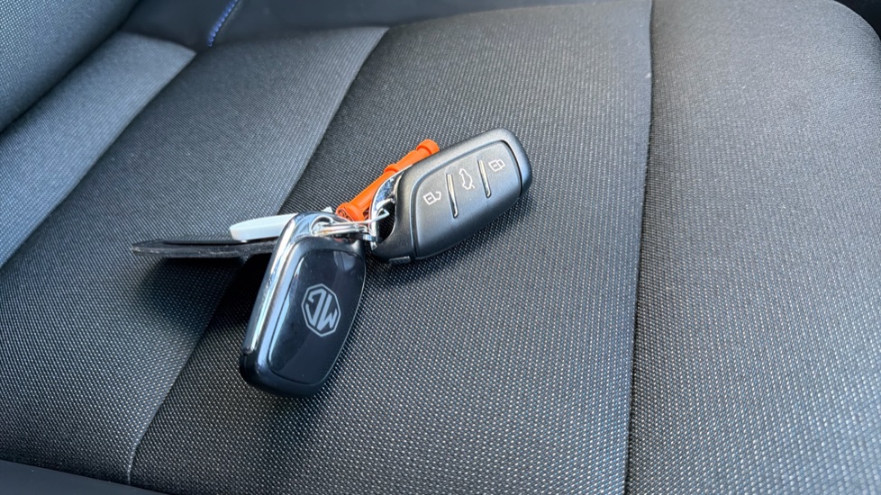 MG MG4 150kW Trophy EV Long Range 64kWh 5dr Auto Electric Hatchback - Image 19