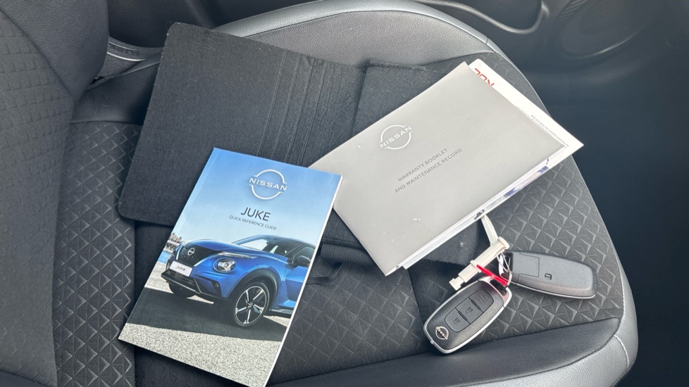 Nissan Juke 1.0 DiG-T 114 N-Connecta 5dr Petrol Hatchback - Image 19