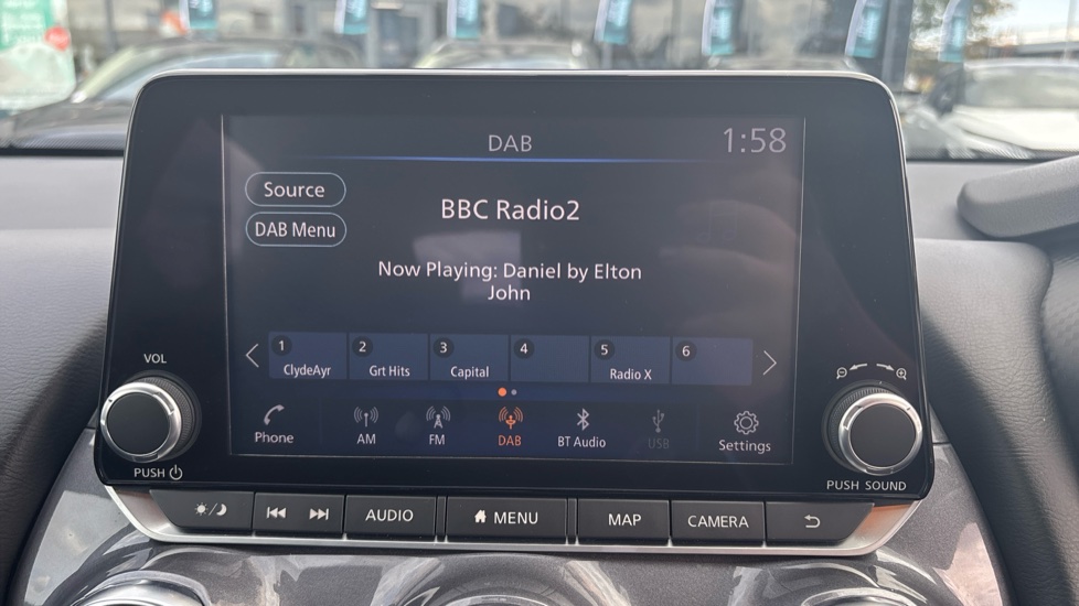 Nissan Juke 1.0 DiG-T 114 N-Connecta 5dr Petrol Hatchback - Image 25