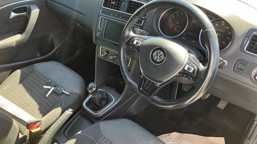 Volkswagen Polo 1.2 TSI Match Edition 5dr Petrol Hatchback - Image 11