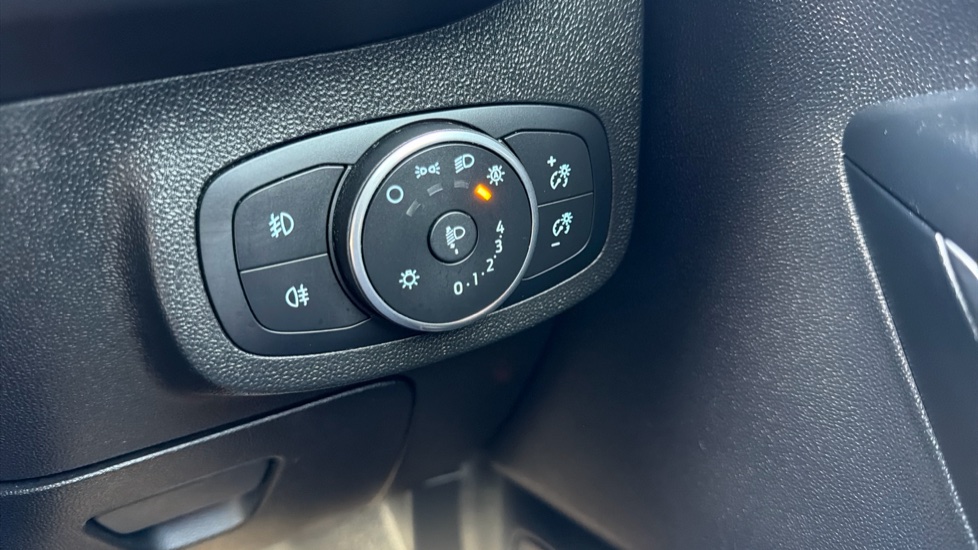 Ford Fiesta 1.0 EcoBoost ST-Line 3dr Petrol Hatchback - Image 25