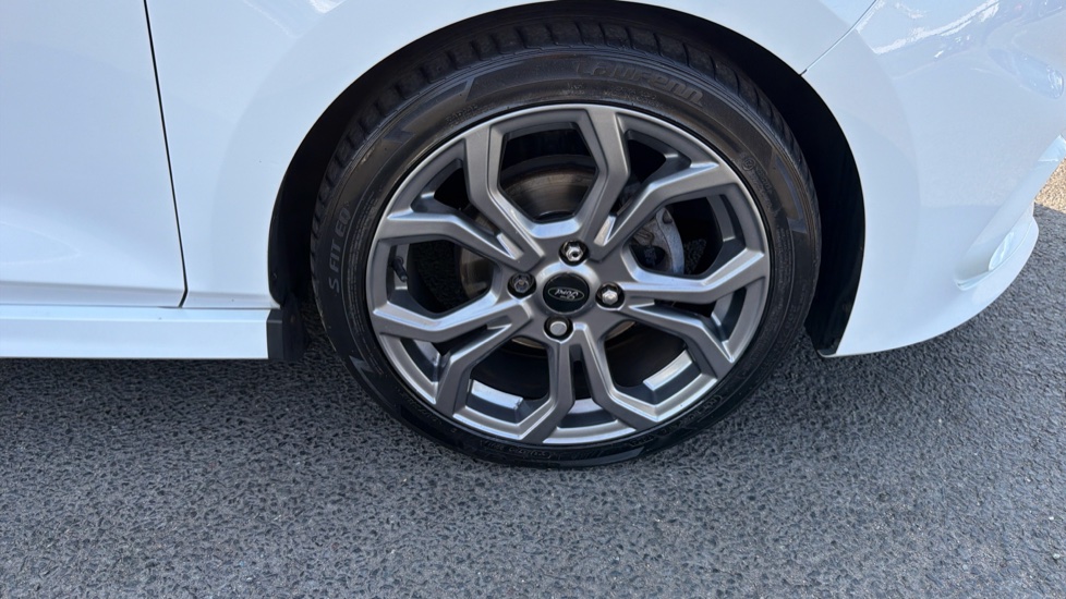 Ford Fiesta 1.0 EcoBoost ST-Line 3dr Petrol Hatchback - Image 35