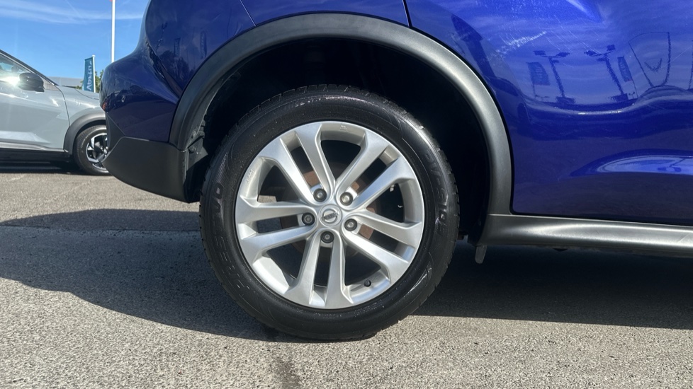 Nissan Juke 1.2 DiG-T N-Connecta 5dr Petrol Hatchback - Image 7