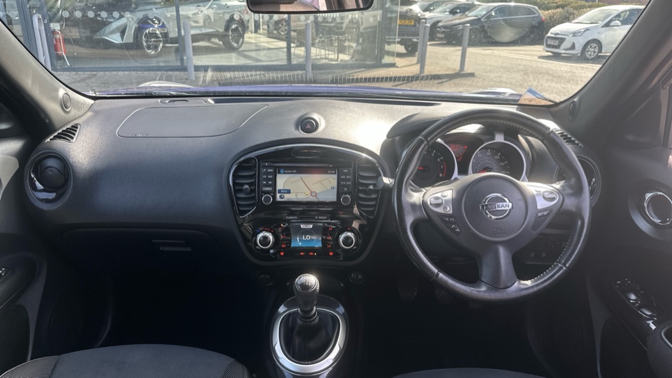 Nissan Juke 1.2 DiG-T N-Connecta 5dr Petrol Hatchback - Image 10