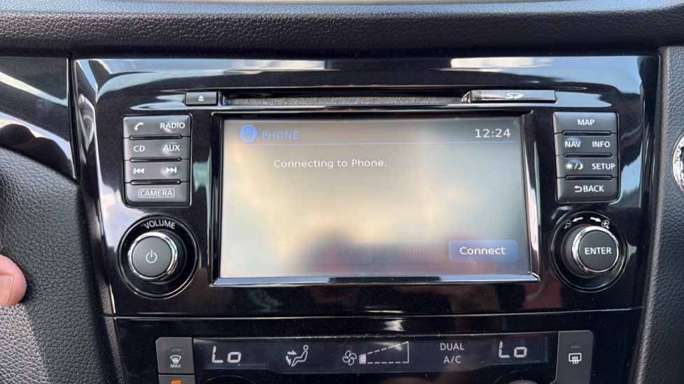 Nissan Qashqai 1.6 DiG-T N-Tec+ 5dr Petrol Hatchback - Image 26