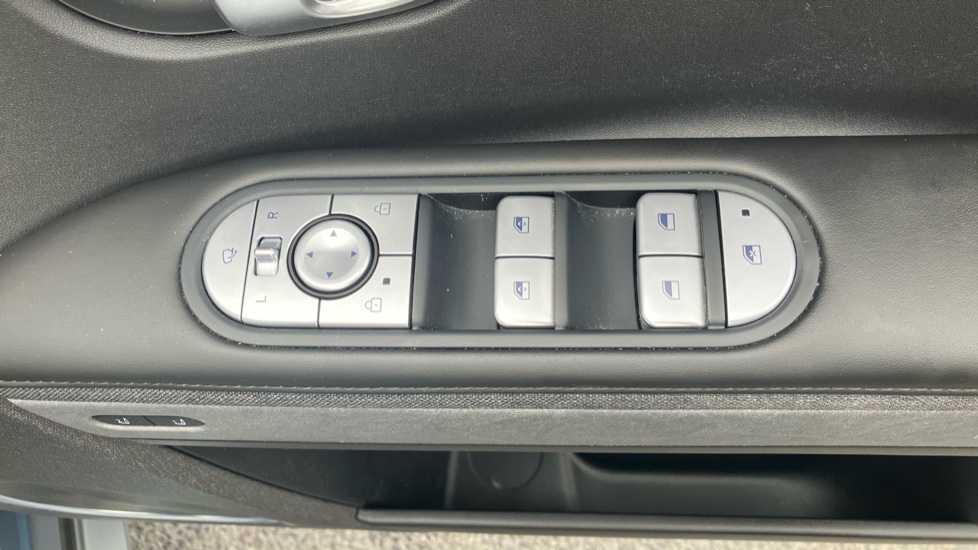 Hyundai IONIQ 5 160kW Ultimate 73 kWh 5dr Auto Electric Hatchback - Image 30