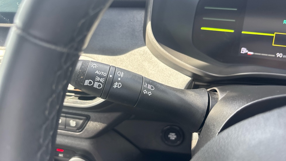Dacia Jogger 1.6 HEV Extreme 5dr Auto Hybrid Estate - Image 21