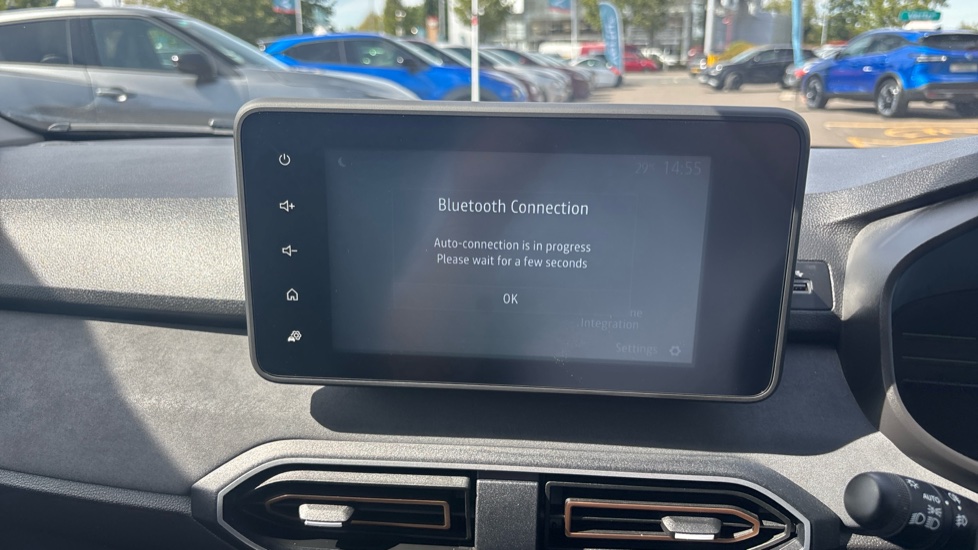 Dacia Jogger 1.6 HEV Extreme 5dr Auto Hybrid Estate - Image 37