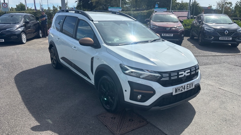Dacia Jogger 1.6 HEV Extreme 5dr Auto Hybrid Estate - Image 44