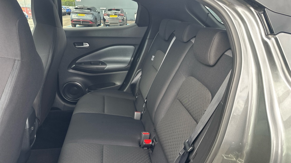 Nissan Juke 1.0 DiG-T 114 N-Connecta 5dr Petrol Hatchback - Image 15