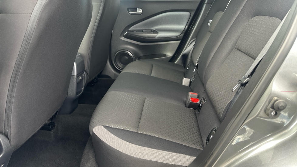 Nissan Juke 1.0 DiG-T 114 N-Connecta 5dr Petrol Hatchback - Image 16