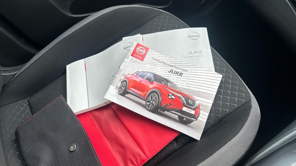 Nissan Juke 1.0 DiG-T 114 N-Connecta 5dr Petrol Hatchback - Image 19