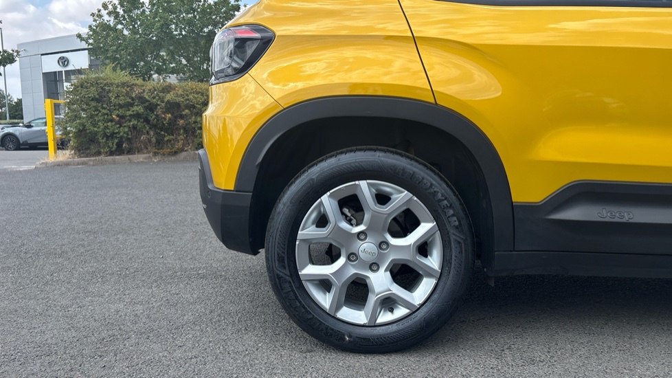 Jeep Avenger 1.2 Altitude 5dr Petrol Hatchback - Image 7